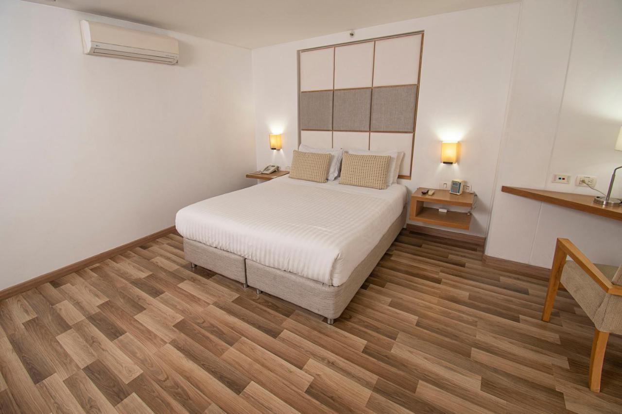 Hotel Cosmos Cali Zewnętrze zdjęcie