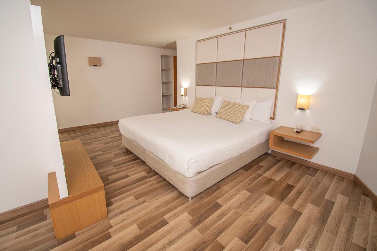 Hotel Cosmos Cali Zewnętrze zdjęcie