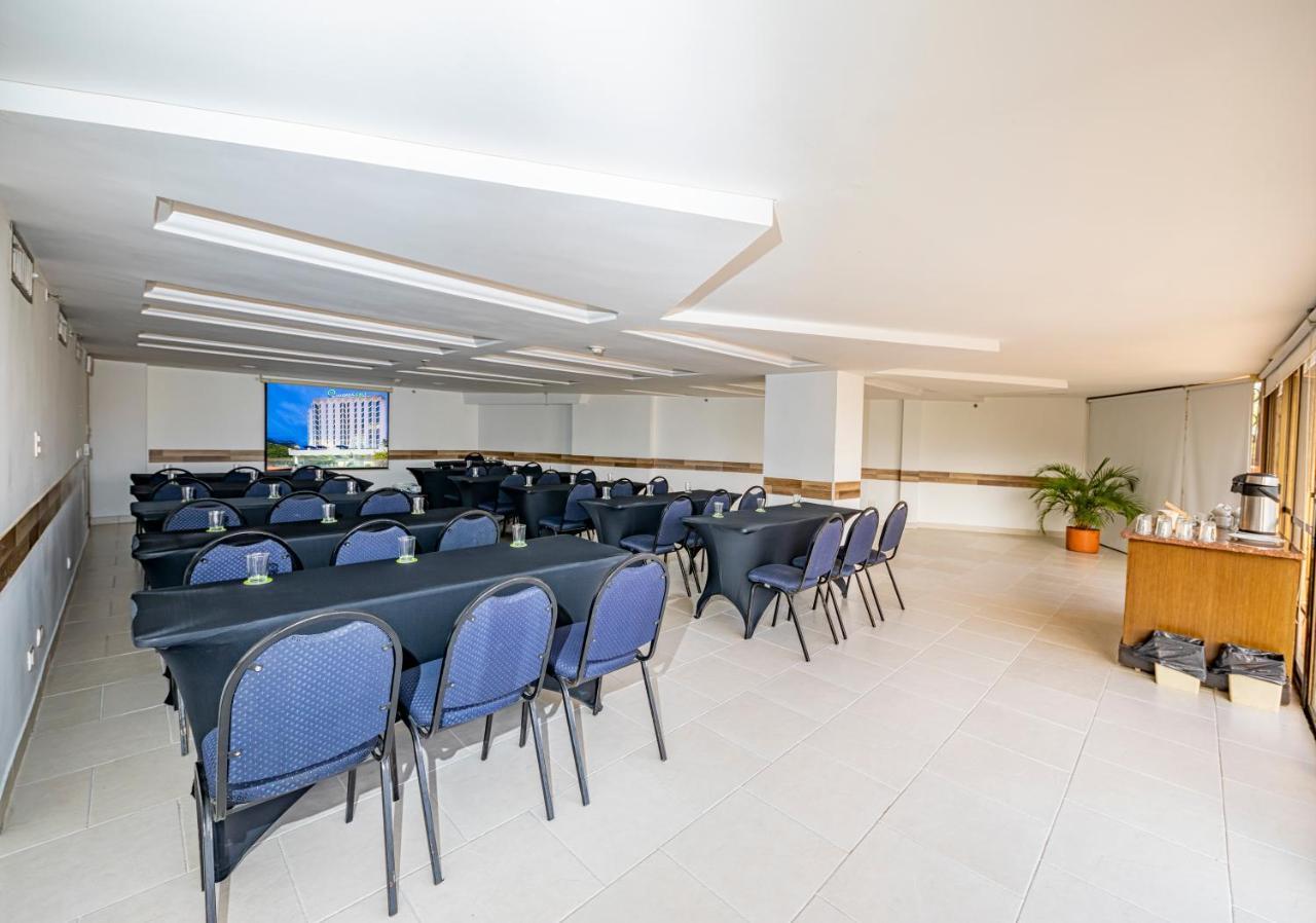 Hotel Cosmos Cali Zewnętrze zdjęcie